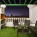 Daire Blessed Holidays In A New And Equipped Apartment, Wi-fi *