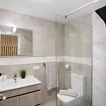 Daire Blessed Holidays In A New And Equipped Apartment, Wi-fi