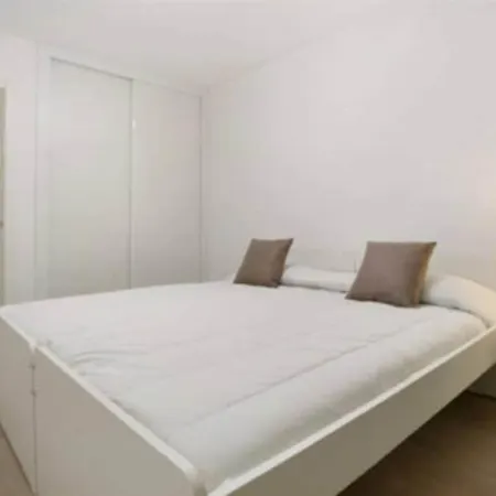 Daire Blessed Holidays In A New And Equipped Apartment, Wi-fi