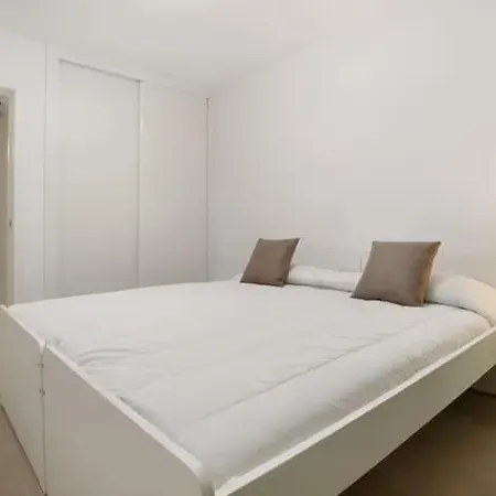 Blessed Holidays In A New And Equipped Apartment, Wi-fi Калета-де-Фусте