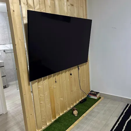 Daire Blessed Holidays In A New And Equipped Apartment, Wi-fi